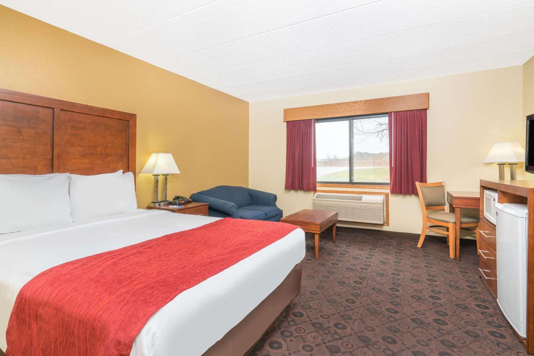 Baymont By Wyndham Kasson Rochester Area Esterno foto
